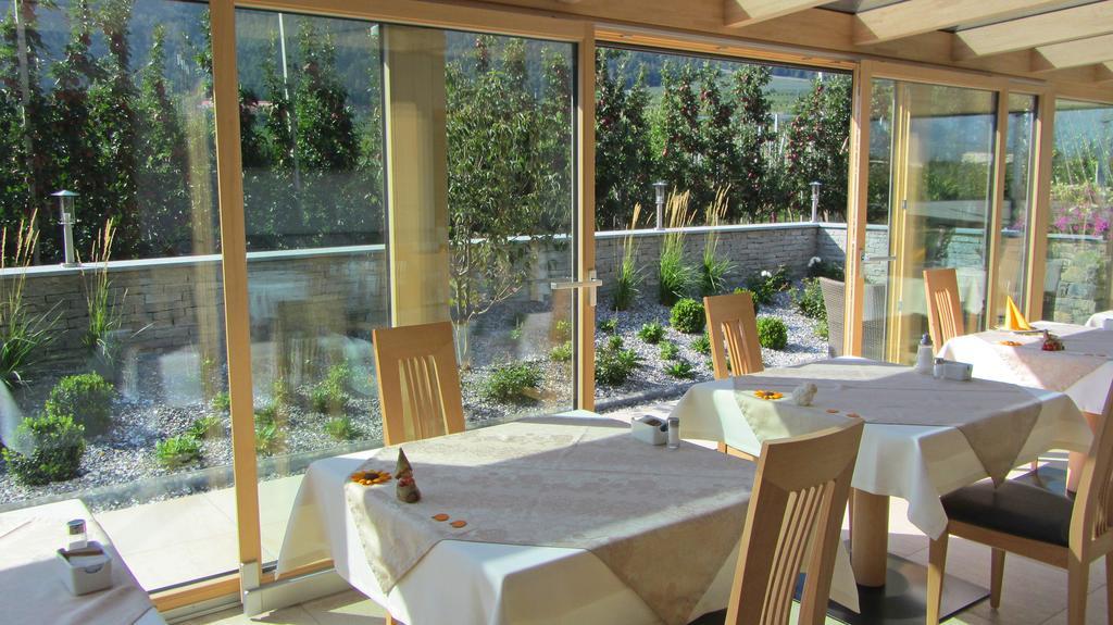 לאצ'ס Pension Tannenhof מראה חיצוני תמונה