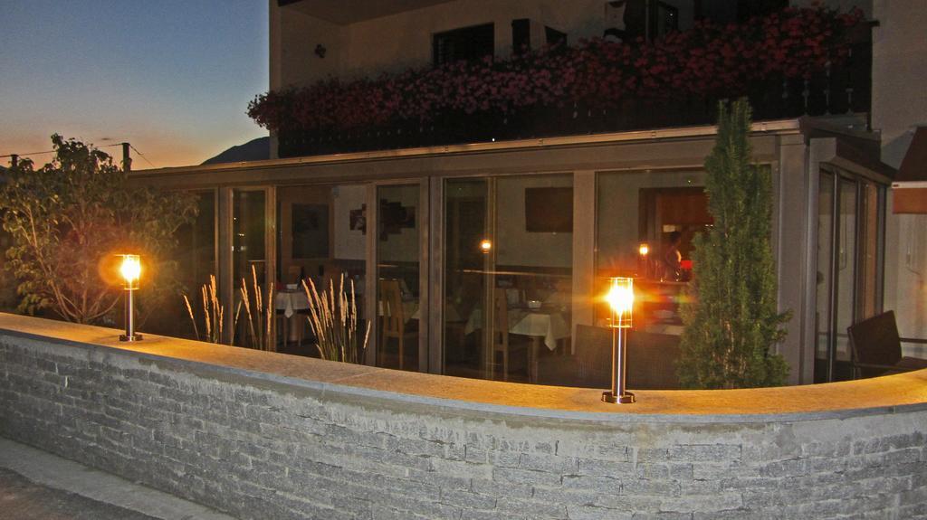 לאצ'ס Pension Tannenhof מראה חיצוני תמונה